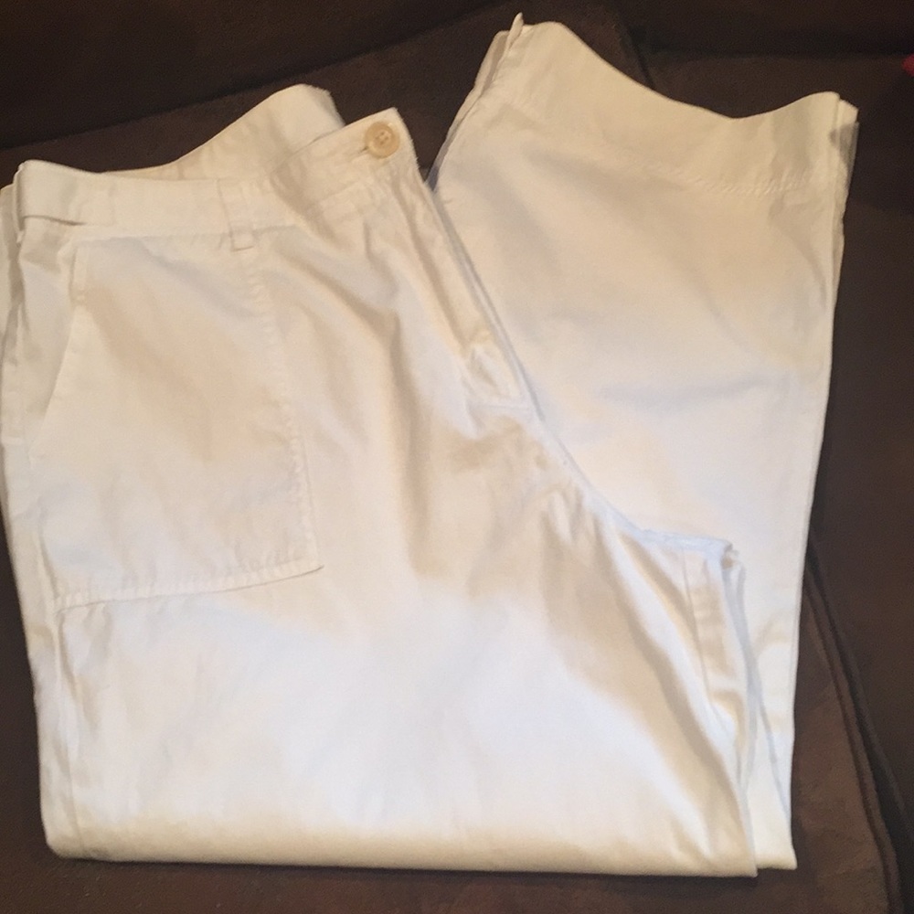 Jones signature white wide leg crop size 16